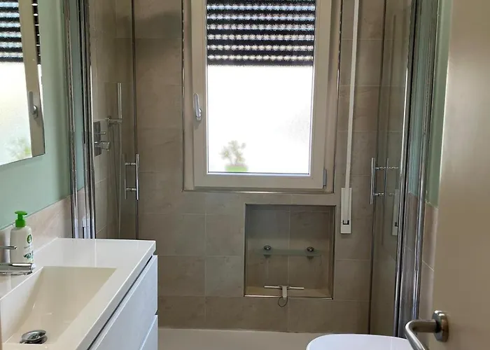 Апартаменти Dc Tdl В'яреджо